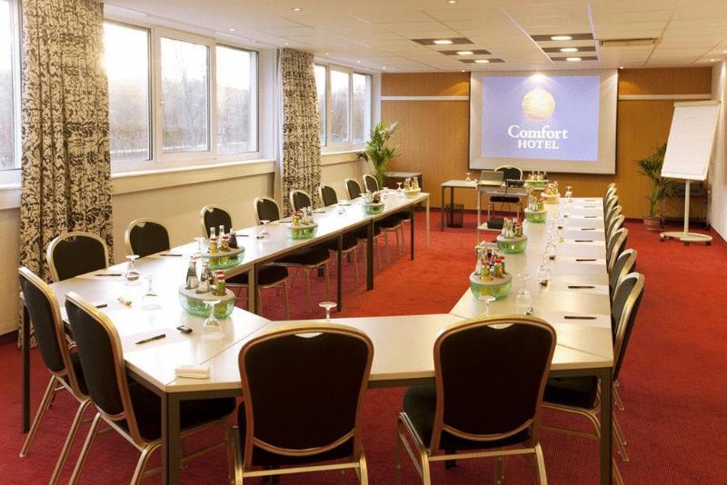 Arthotel Ambassador Wiesbaden - Free Parking Exterior photo