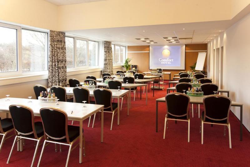 Arthotel Ambassador Wiesbaden - Free Parking Exterior photo