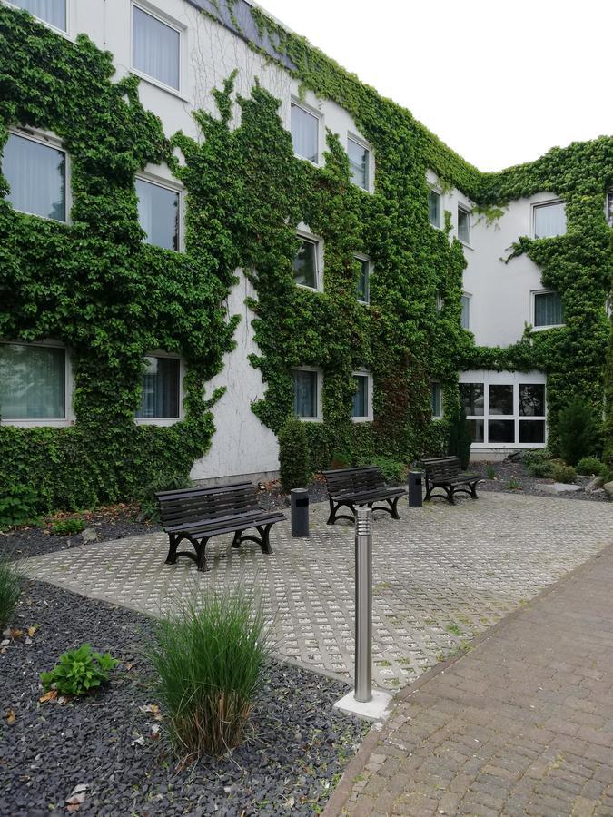 Arthotel Ambassador Wiesbaden - Free Parking Exterior photo